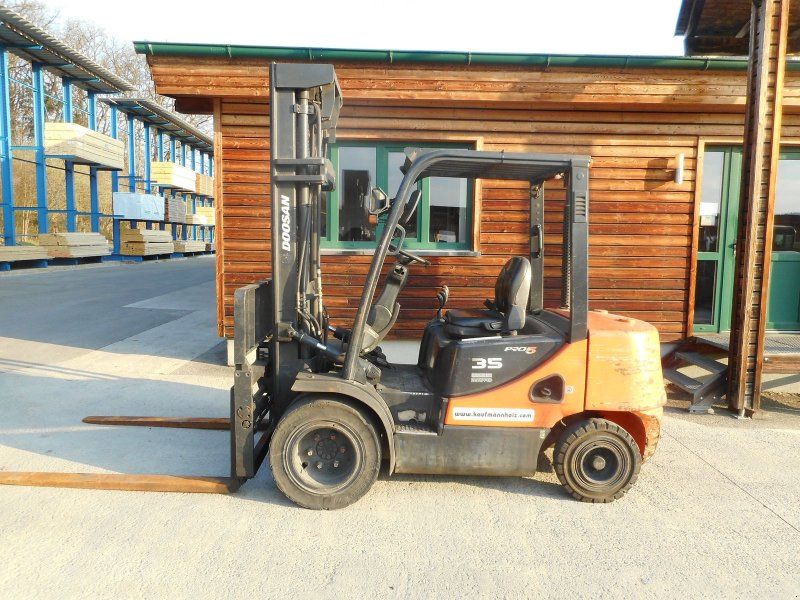 Doosan D35C-5 Tripl + SS + ZV + Zwillngsreifen