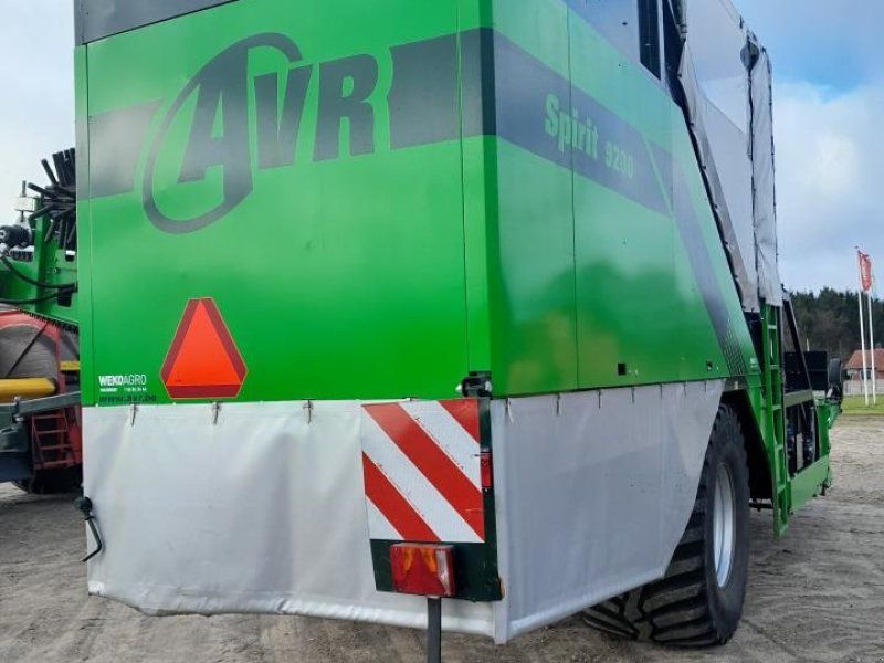 AVR Spirit 9200