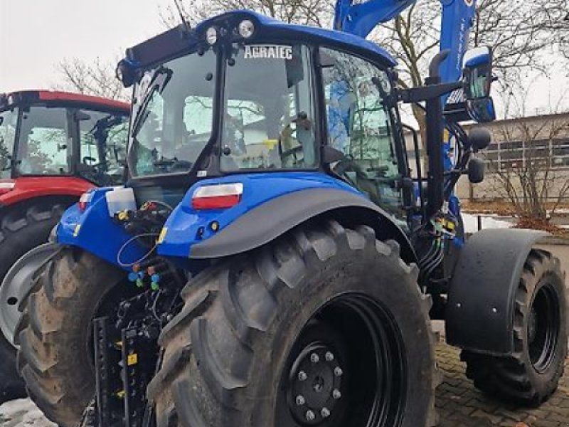New Holland T 5.95