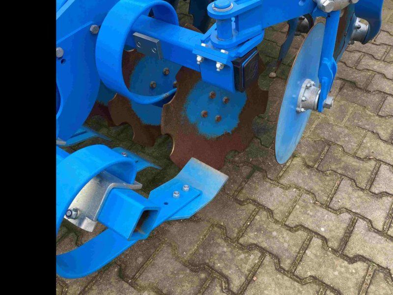 Lemken Heliodor 9/500 K mit Zwischenfruchtstreuer MultiHub 200