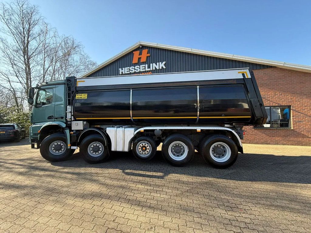 Mercedes-Benz Arocs 10x8 Geisoleerde kipper 310.768KM NL Truck - APK 11-2026