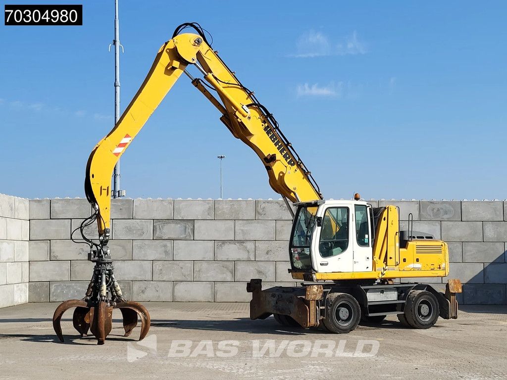 Liebherr A904 C