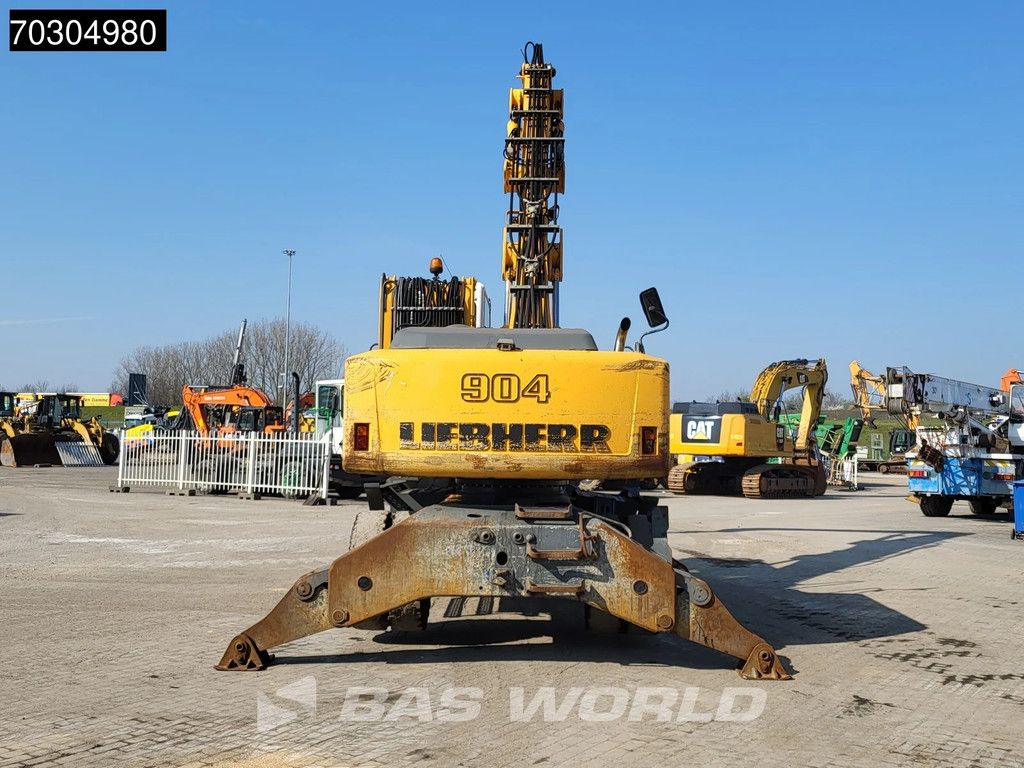 Liebherr A904 C