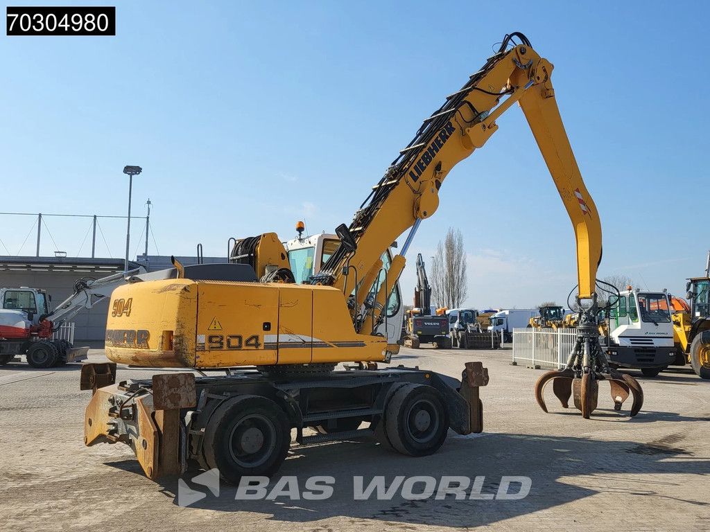 Liebherr A904 C