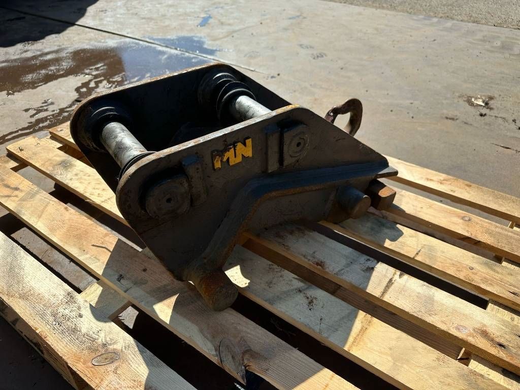 Matt Nielen CW10 hydraulic quick hitch