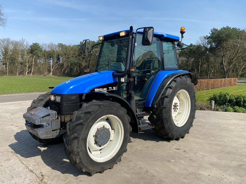 New Holland tl90