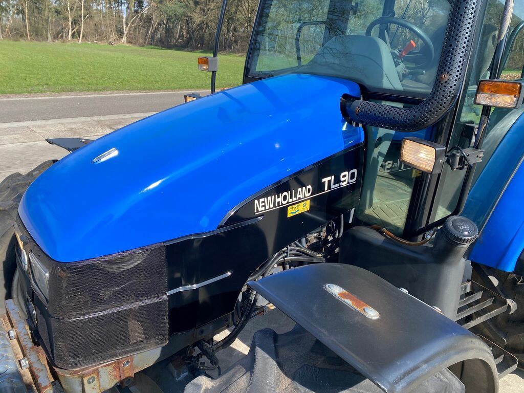 New Holland tl90
