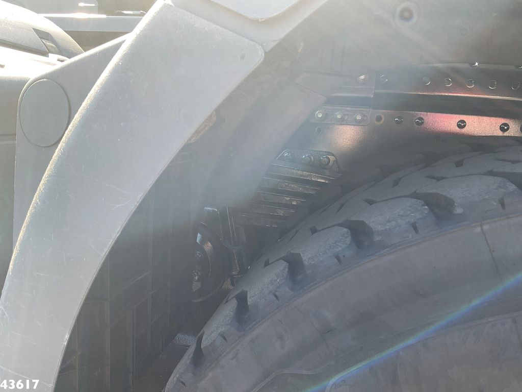 Man TGS 32.470 8x4 Euro 6 Hiab 22 Tonmeter laadkraan Just 68.765 Km!