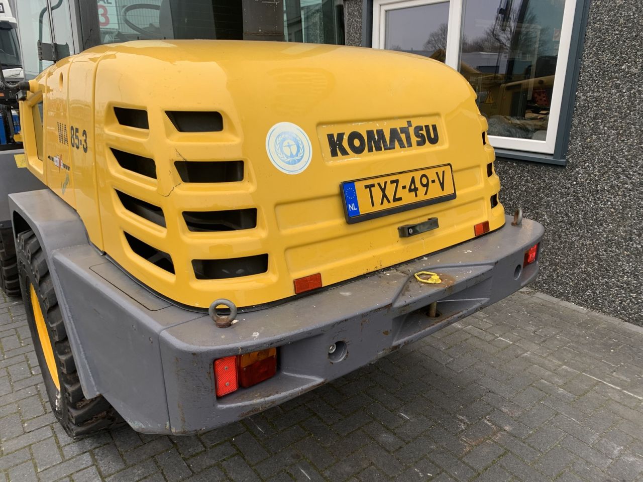 Komatsu WA85