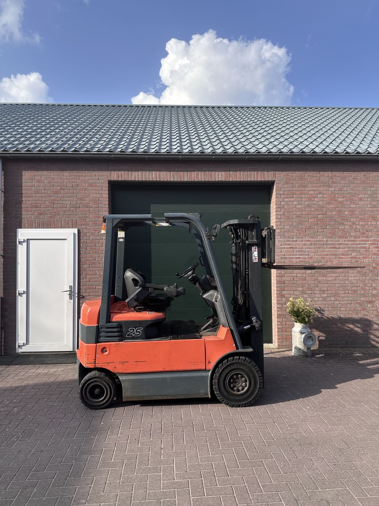 Toyota 7FBMF25 2500kg triplo elektrische heftruck