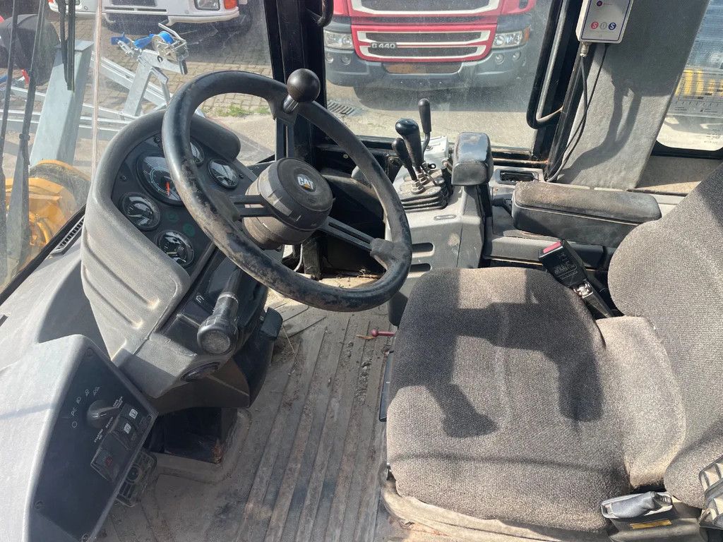 Caterpillar 928G , Snelwissel , 2 x laadbak