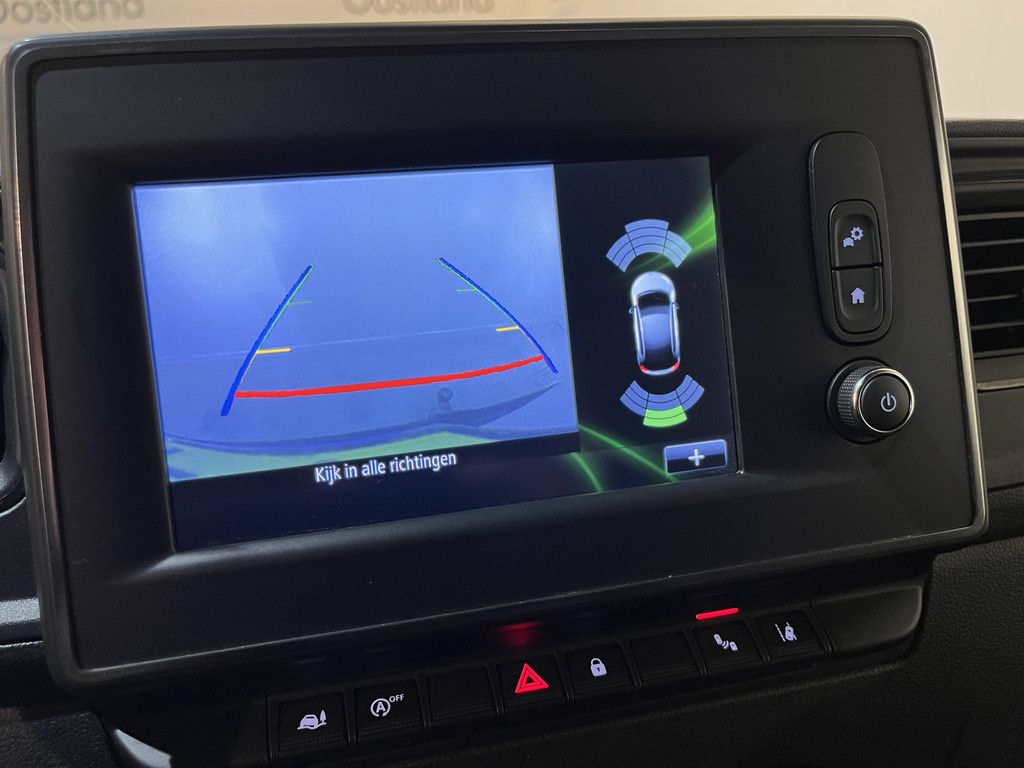 Renault Master 2.3 dCi 150 L2H2 150 PK Automaat / Euro 6 / Servicebus / Sortimo inrichting / 220V. / Airco / Cruise Control / Camera / Trekhaak / 72.000 KM !!