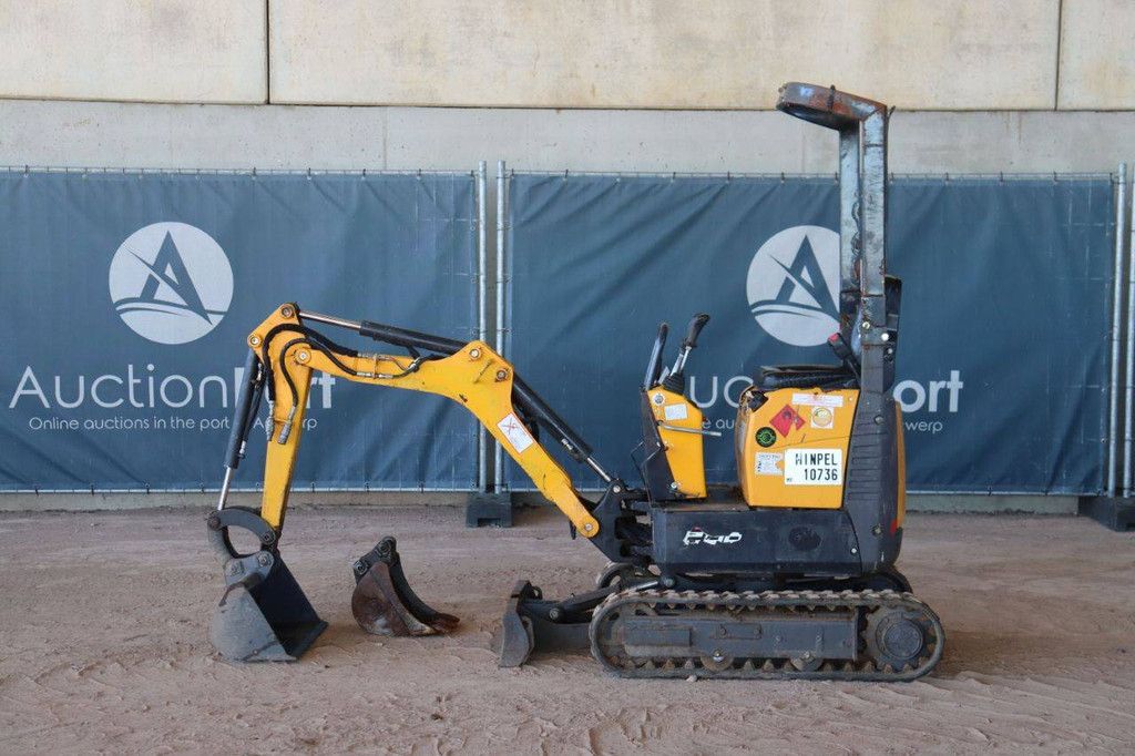 Mini excavator Bobcat E08 Diesel 2019