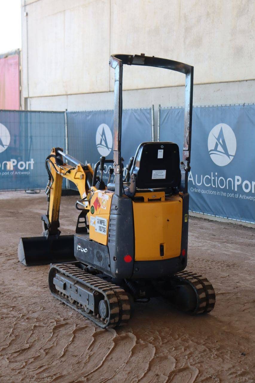 Mini excavator Bobcat E08 Diesel 2019