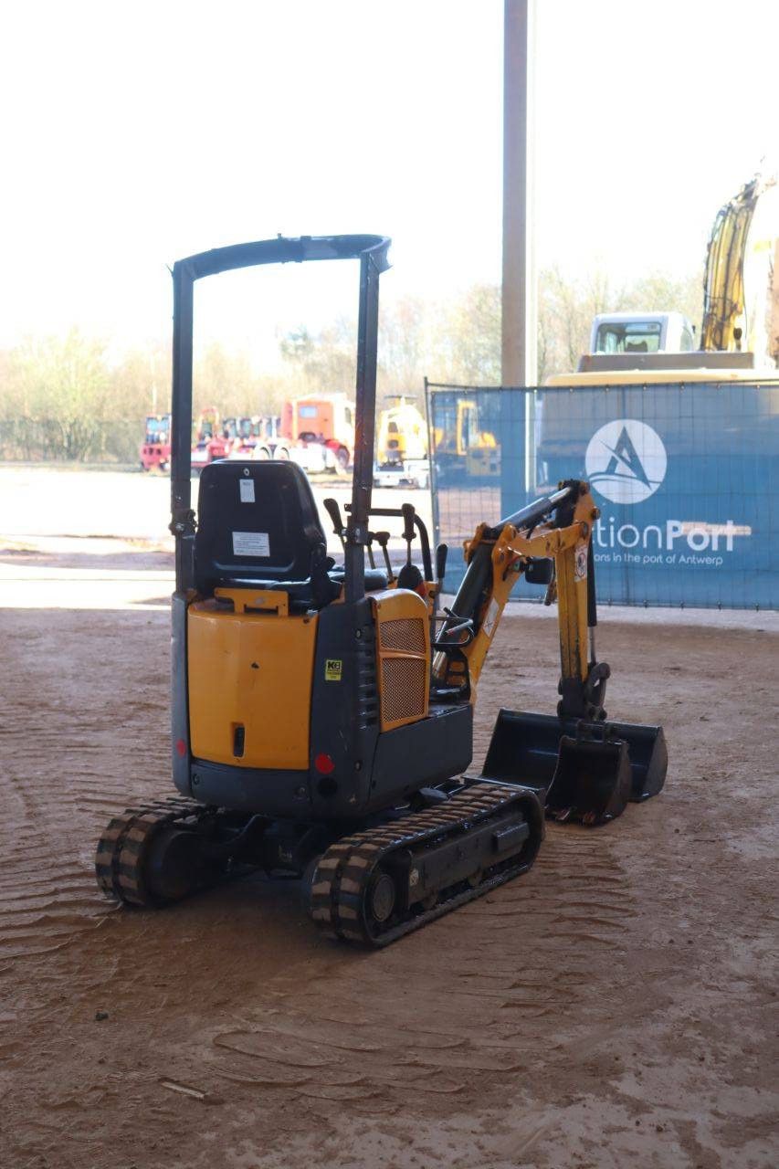 Mini excavator Bobcat E08 Diesel 2019