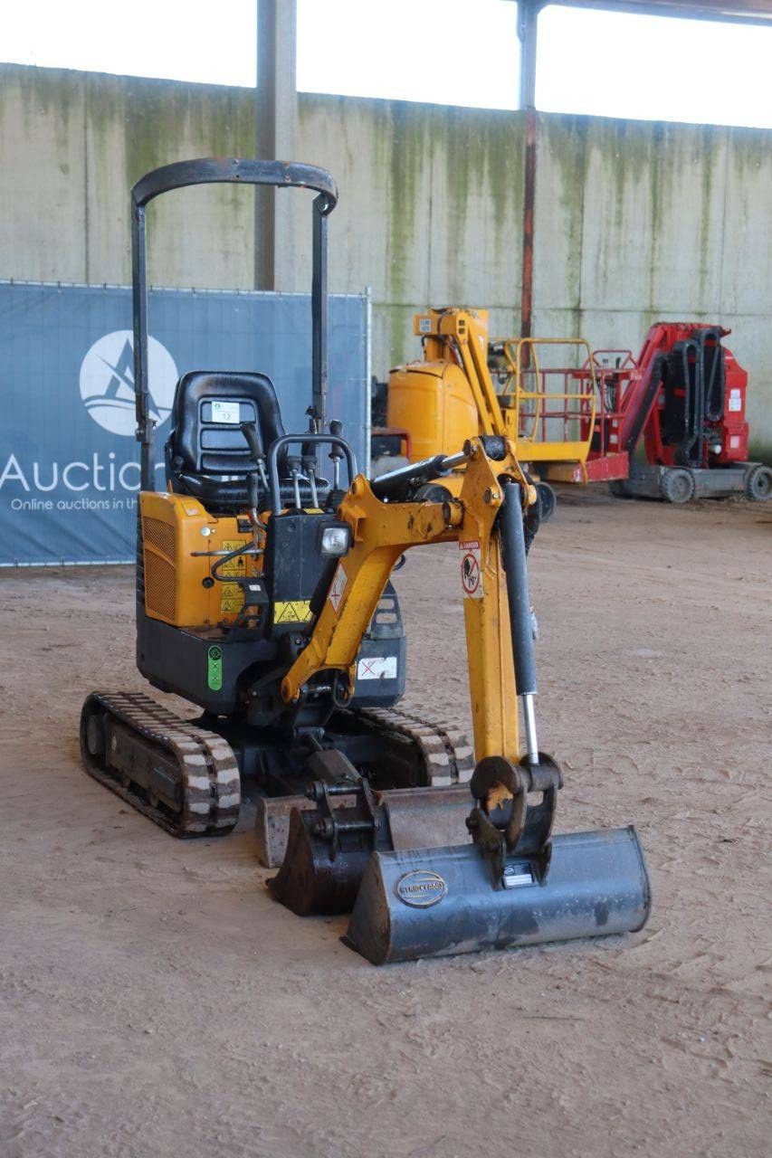 Mini excavator Bobcat E08 Diesel 2019