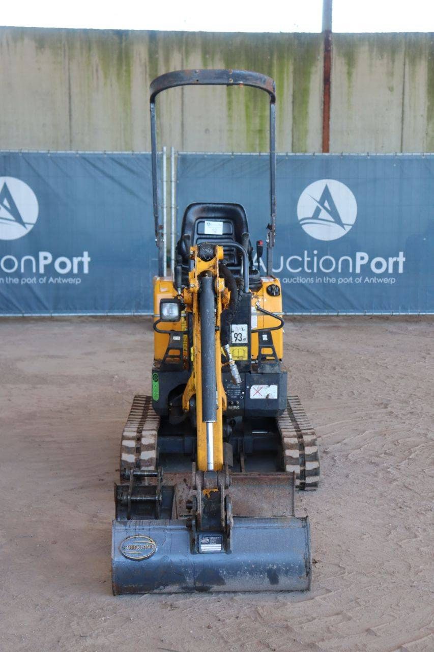 Mini excavator Bobcat E08 Diesel 2019