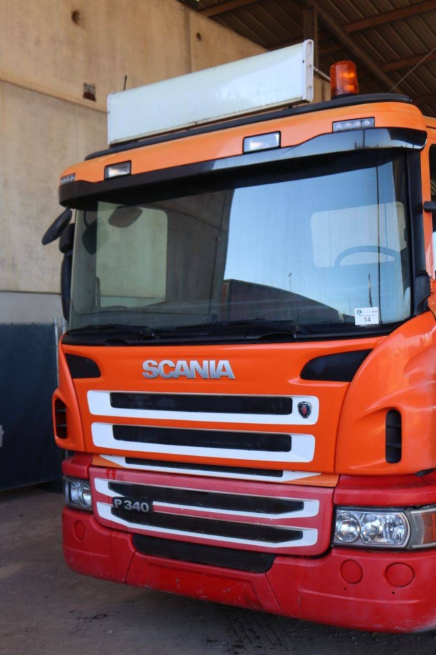 Hooklift system Scania P 340 Diesel Truck