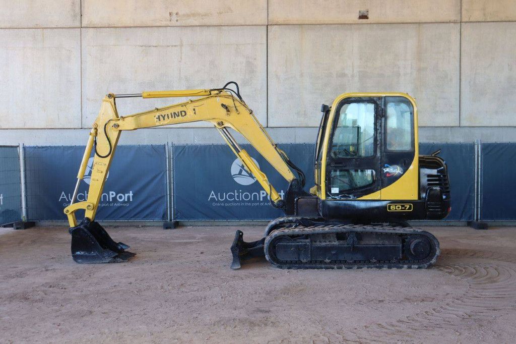Hyundai R60-7 Diesel Crawler Excavator 2011