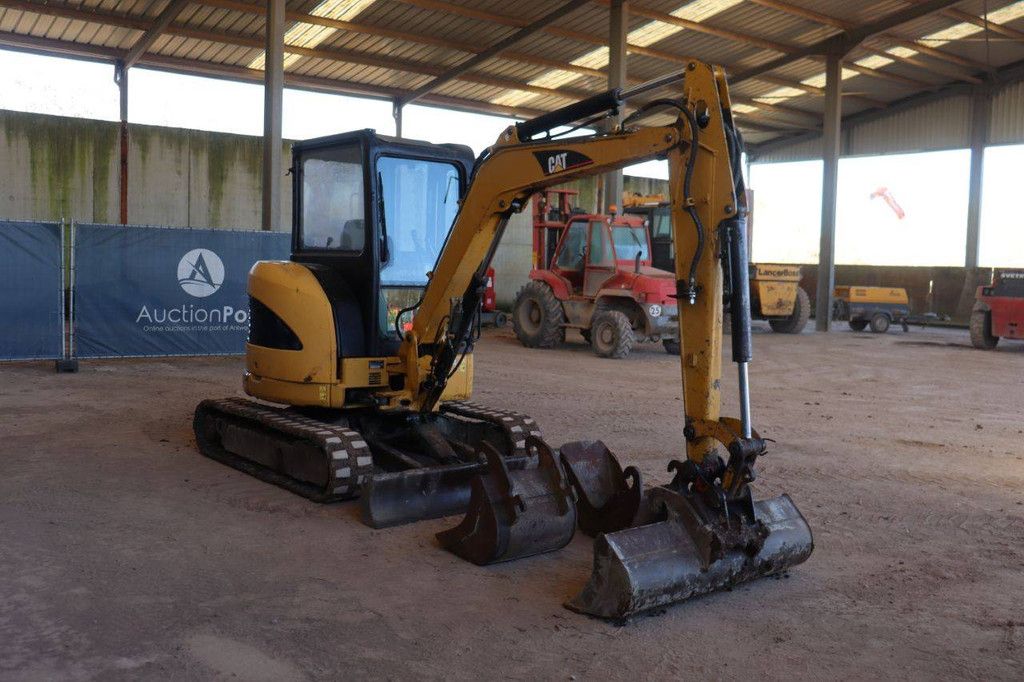 Raupenbagger Caterpillar 303.5C Diesel 2012