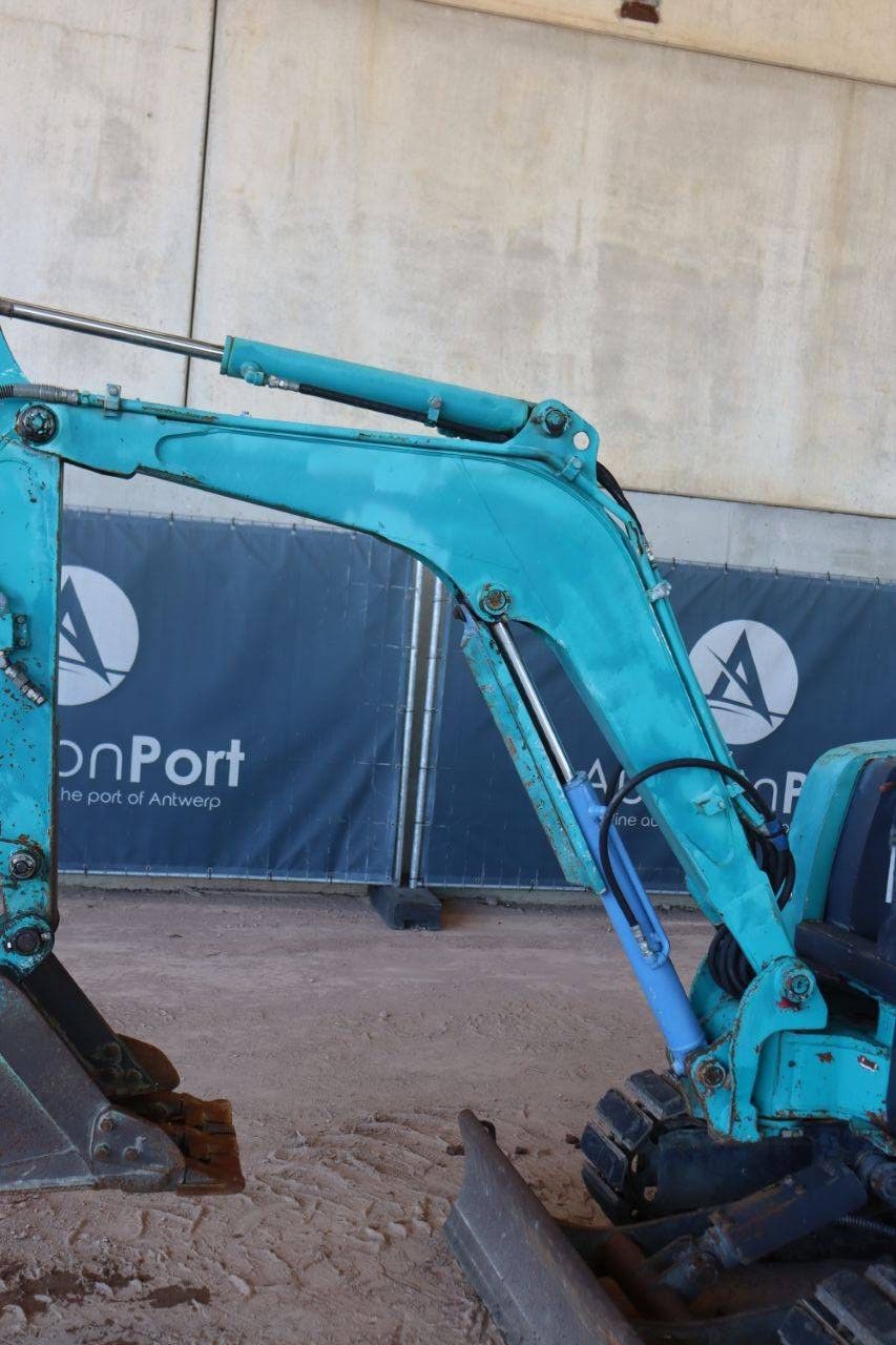 Mini excavator Takeuchi TB20R Diesel