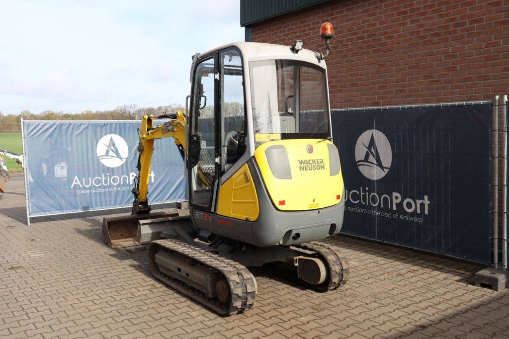 Mini excavator Wacker Neuson ET24 Diesel 2017