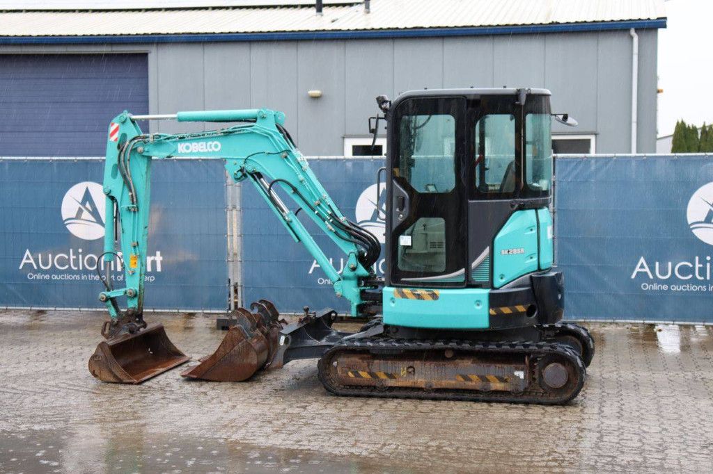 Crawler excavator Kobelco SK28SR Diesel