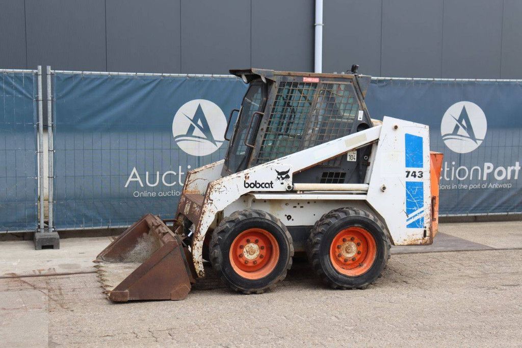 Schranklader Bobcat 743 Diesel