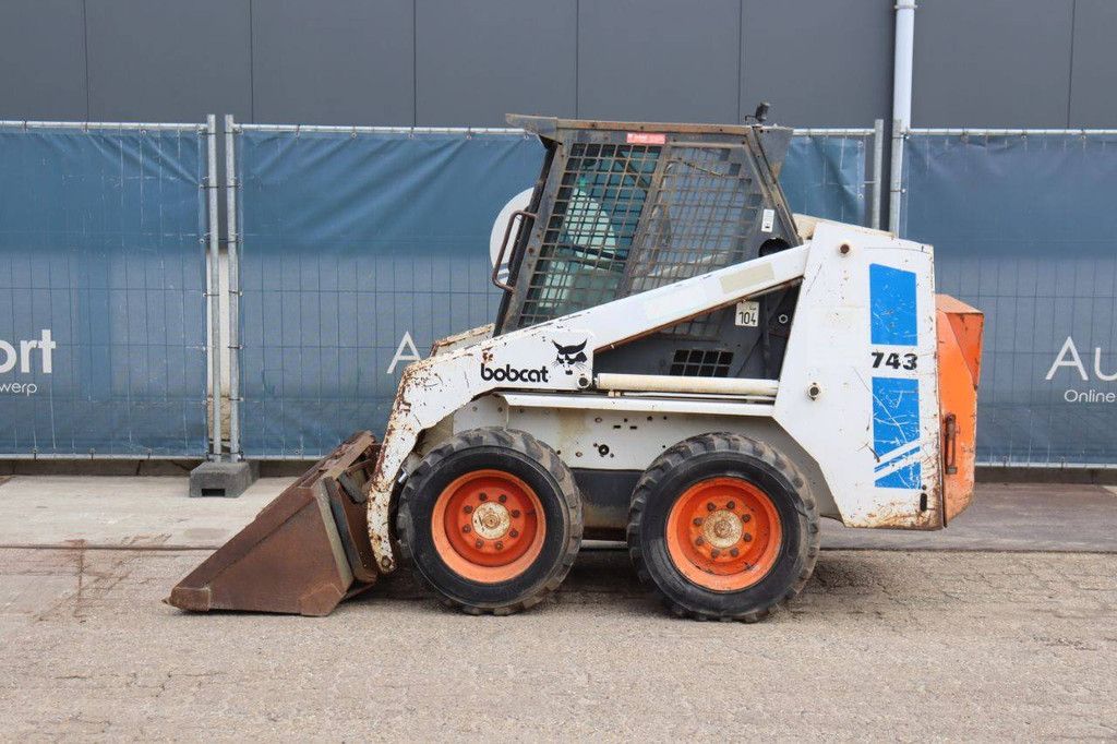 Schranklader Bobcat 743 Diesel