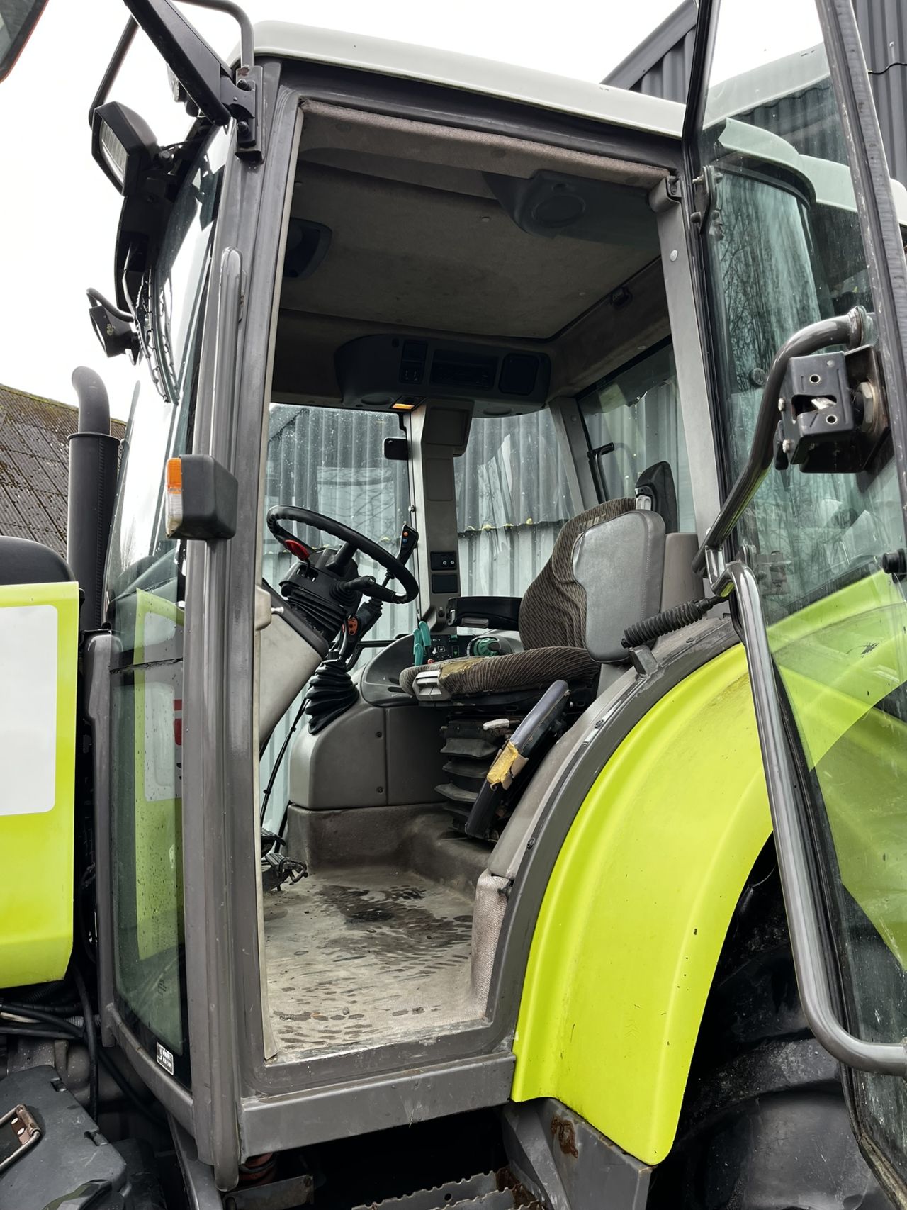 Claas Ares 566RZ frontlader