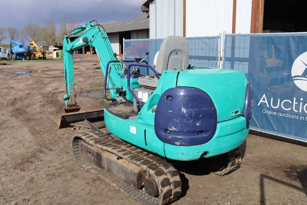 Rupsgraafmachine Komatsu PC27R-8 Diesel 19kW