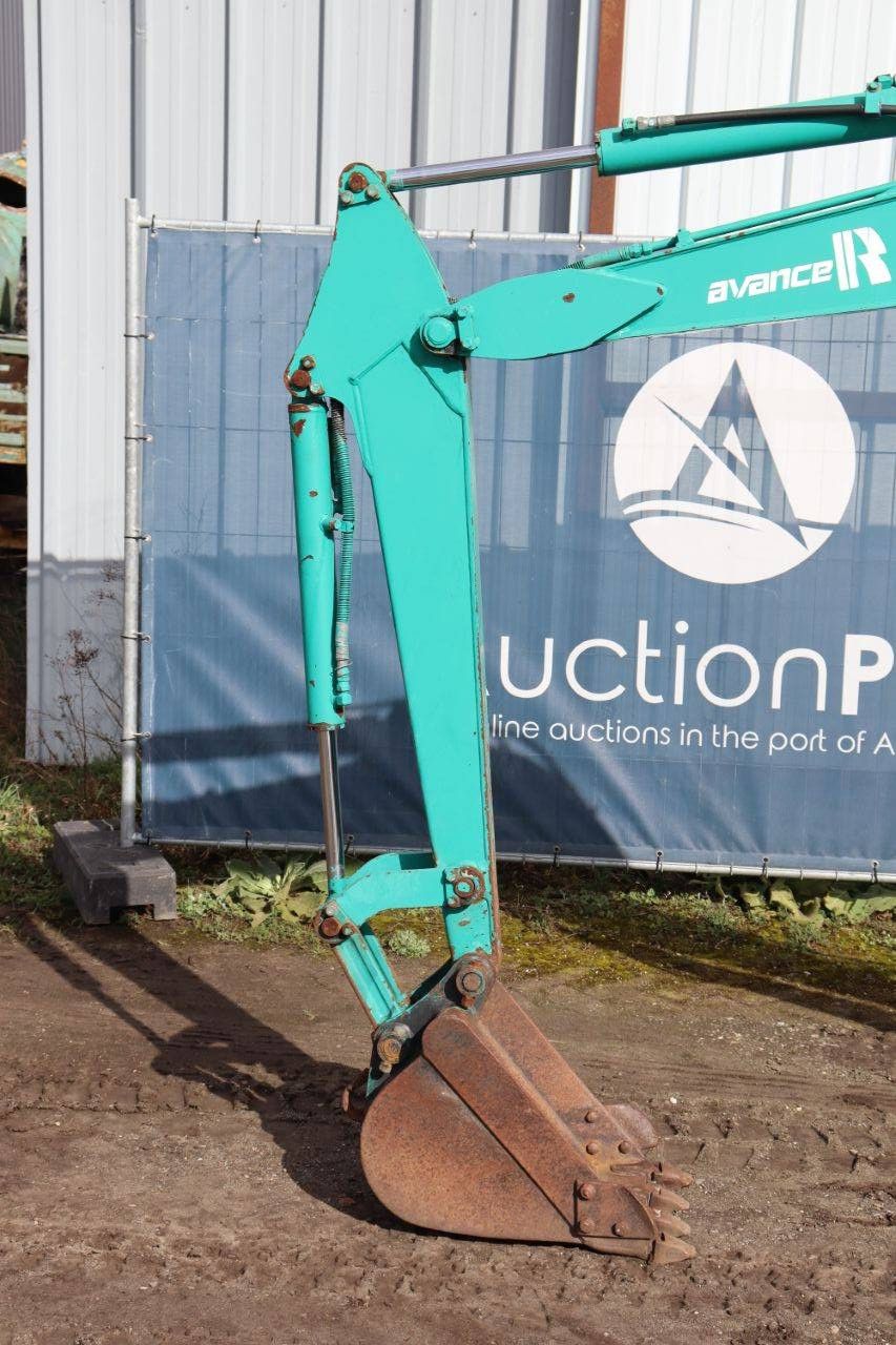 Rupsgraafmachine Komatsu PC27R-8 Diesel 19kW