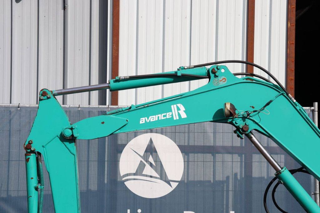 Rupsgraafmachine Komatsu PC27R-8 Diesel 19kW