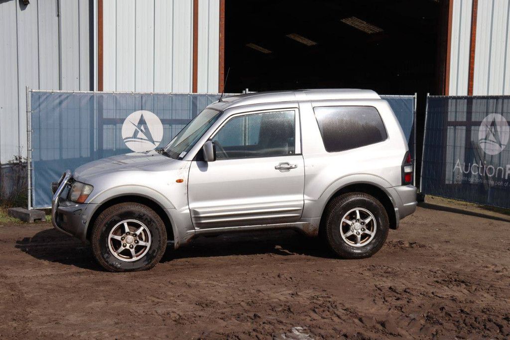 SUV Mitsubishi PAJERO 3.2 DI GLX HRLS Diesel 161pk 2002