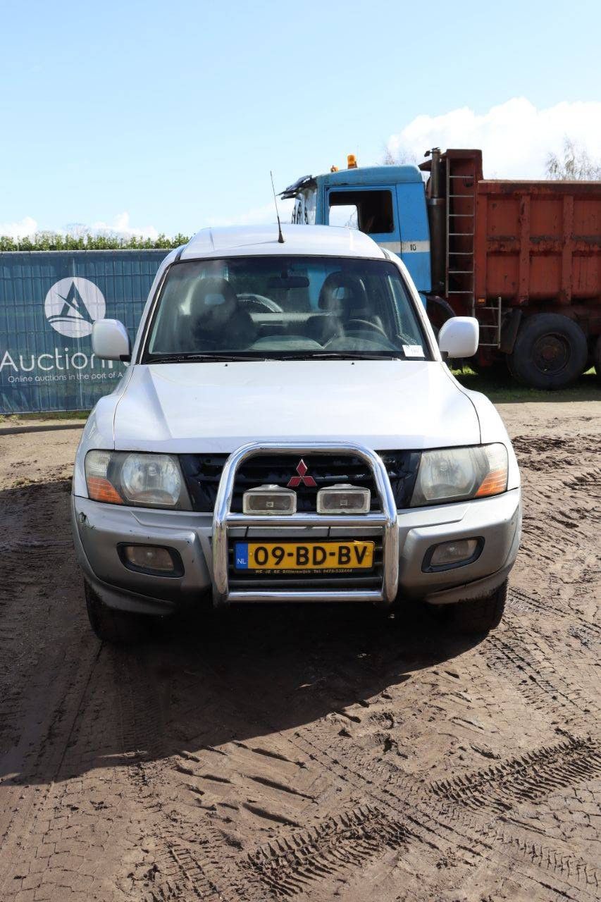 SUV Mitsubishi PAJERO 3.2 DI GLX HRLS Diesel 161pk 2002
