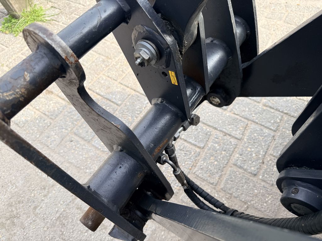 PITBULL X28-45CRT Shovel