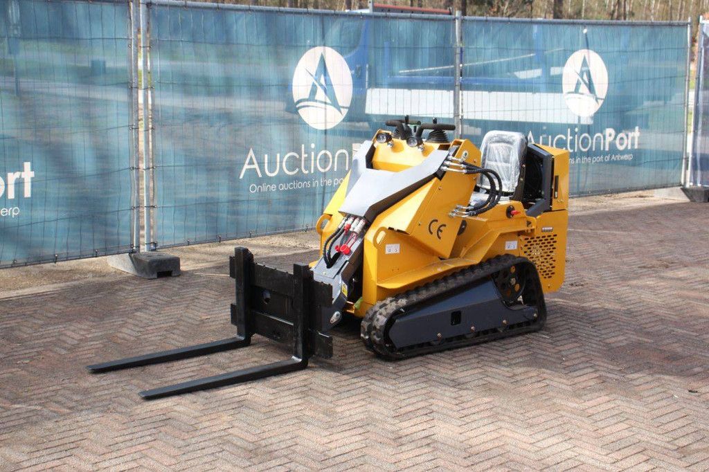 Qingdao CS480 Kompaktlader, Benzin, 10 kW, Baujahr 2025, Neu