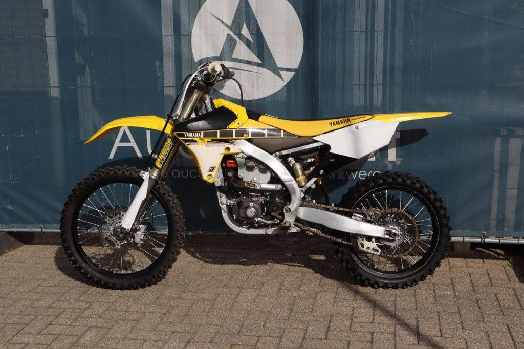 Crossmotor Yamaha Promax Benzine (Marge)