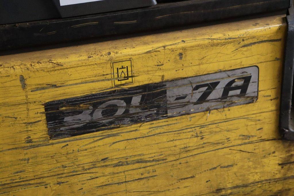 Gabelstapler Hyundai 30L-7A LPG 3000kg 4,7m 2013