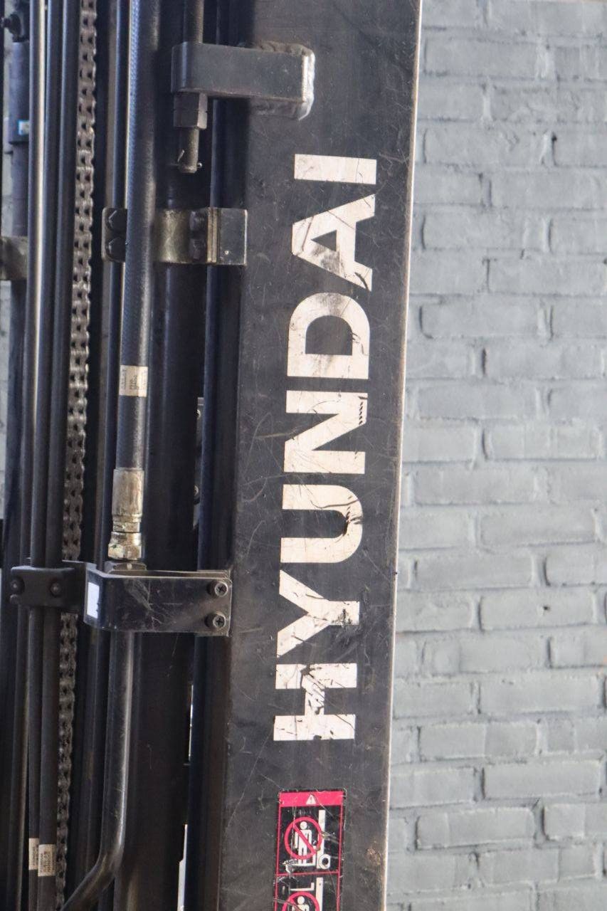 Gabelstapler Hyundai 30L-7A LPG 3000kg 4,7m 2013