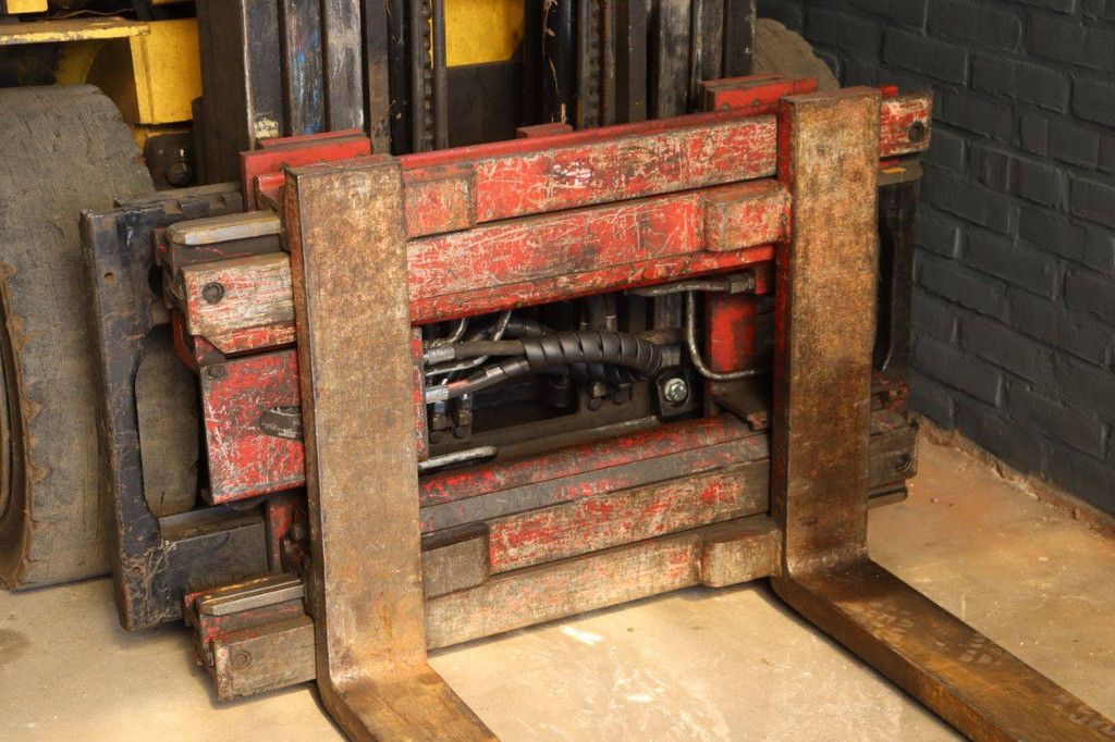 Gabelstapler Hyundai 30L-7A LPG 3000kg 4,7m 2013