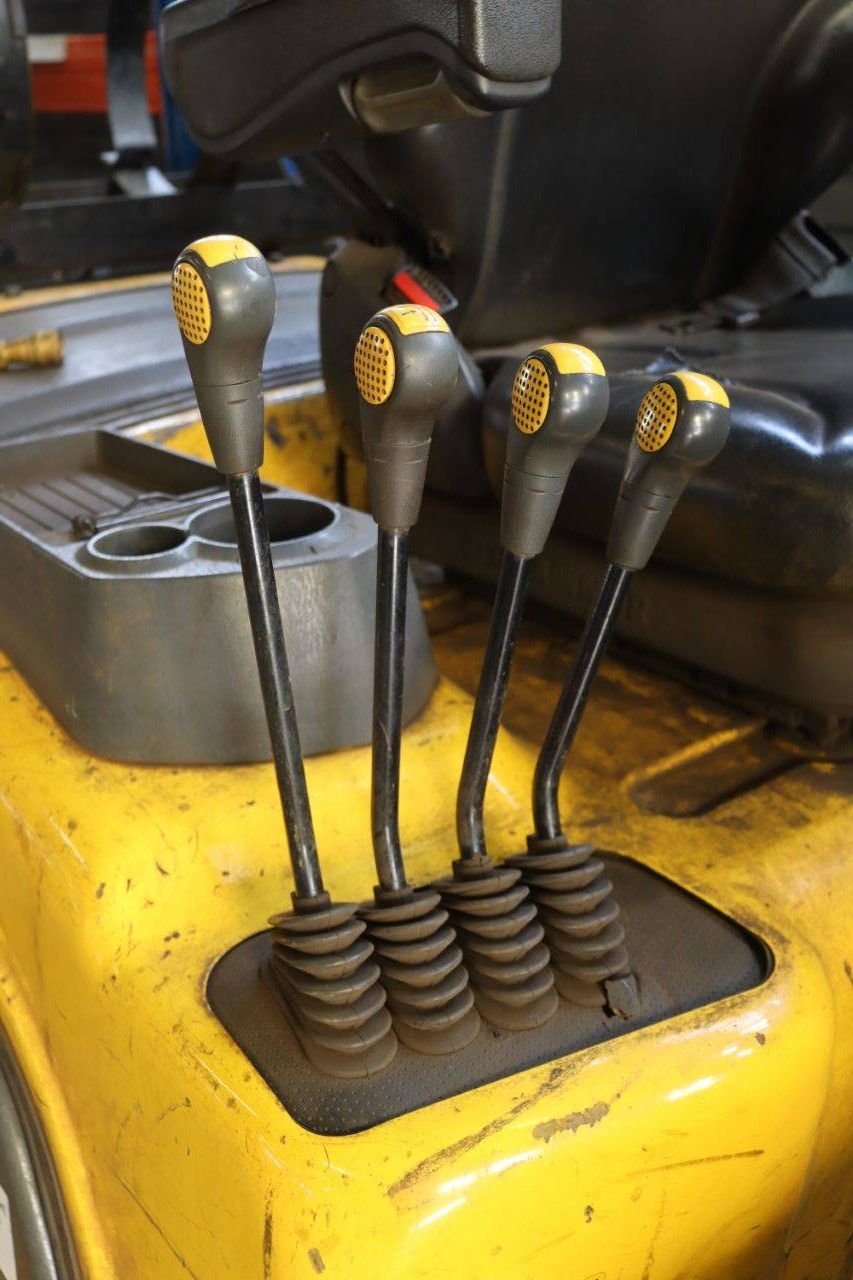 Gabelstapler Hyundai 30L-7A LPG 3000kg 4,7m 2013