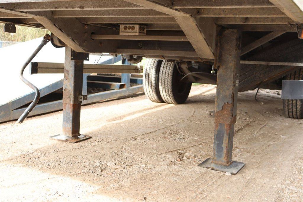 Geschlossener Sattelauflieger Veldhuizen P37-4