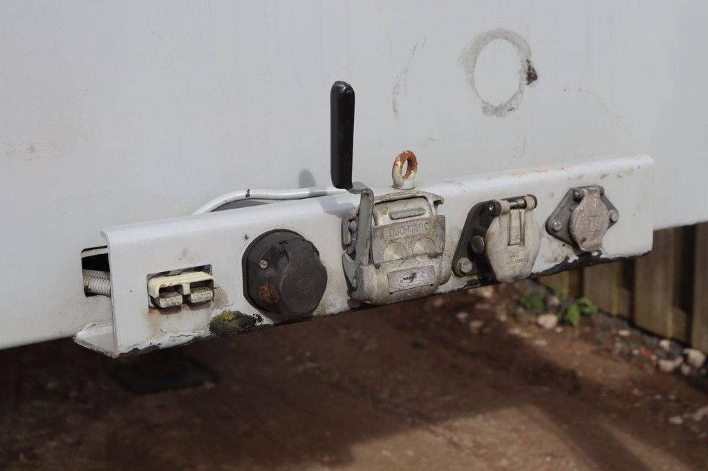 Geschlossener Sattelauflieger Veldhuizen P37-4