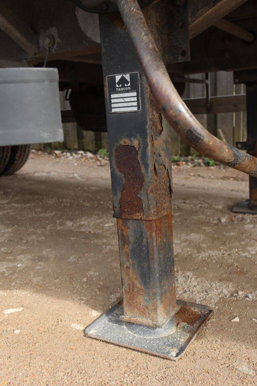 Geschlossener Sattelauflieger Veldhuizen P37-4