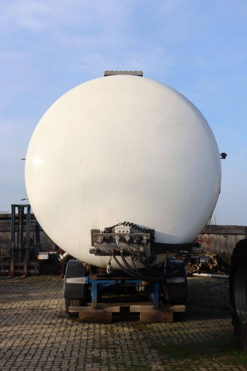 Tank Trailer Burg BPO 15-30 RGZXX 2006