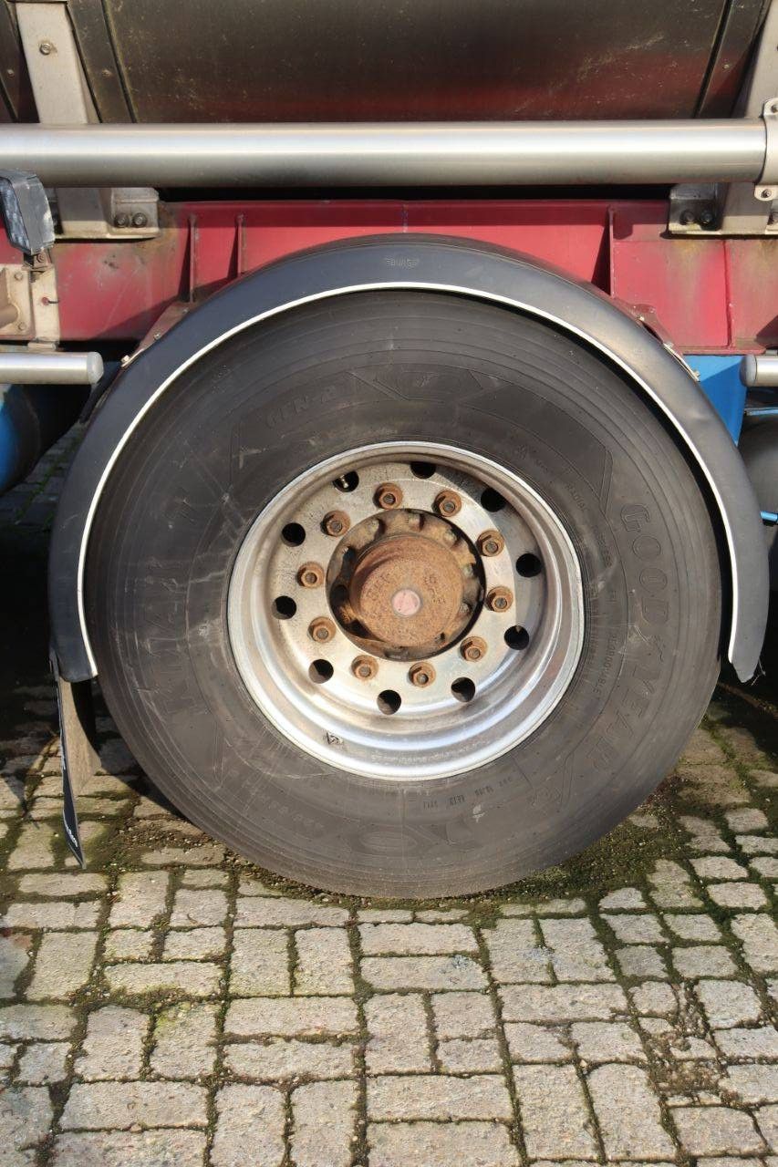 Tank Trailer Burg BPO 15-30 RGZXX 2006