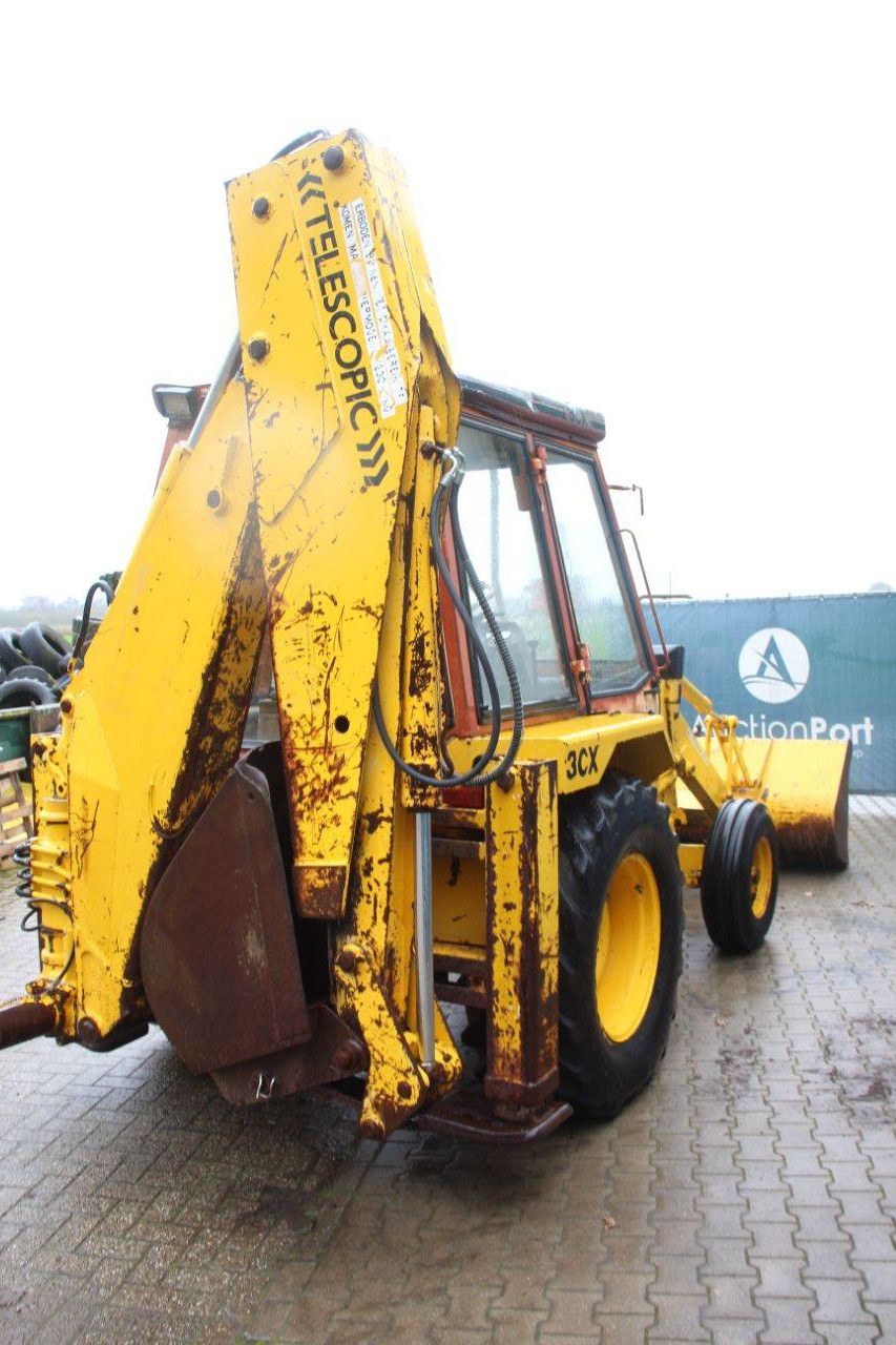 JCB 3CX Diesel 70kW Backhoe Loader