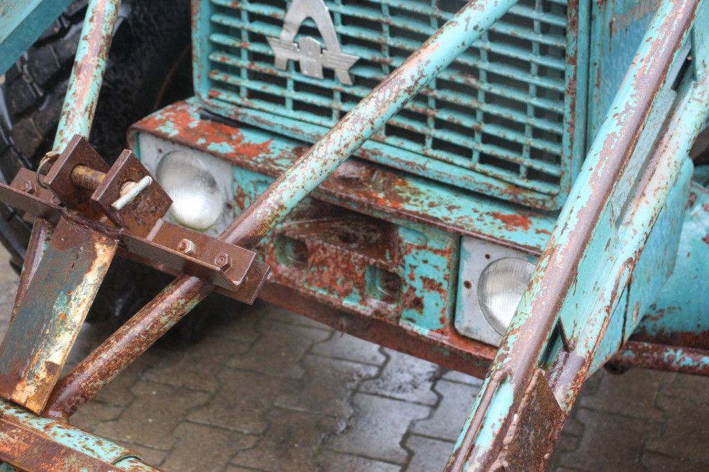 Hanomag Brillant 601 Diesel 58 PS Traktor mit Frontlader