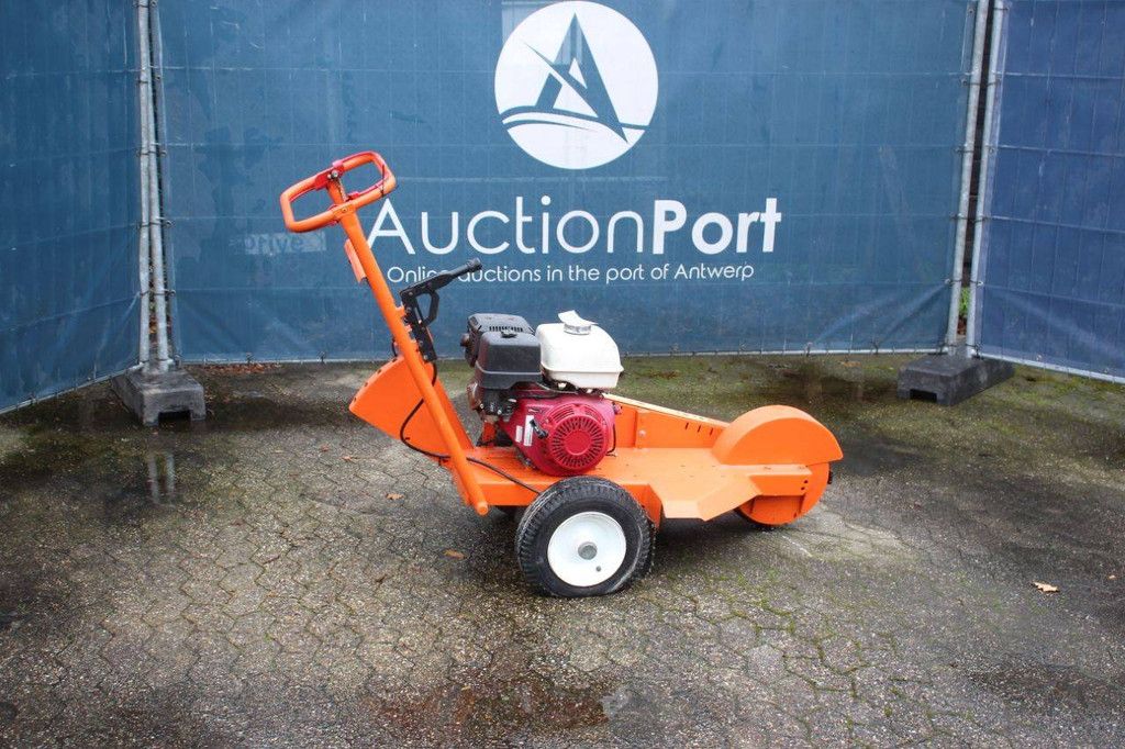 Dosko 337 Benzin-Baumstumpffräse